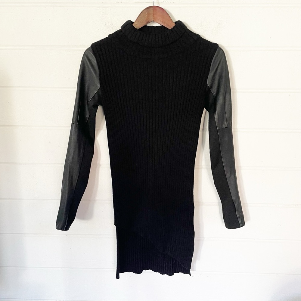 RUDSAK Asymmetrical Black Tunic Sweater with Leather Sleeves Size XS